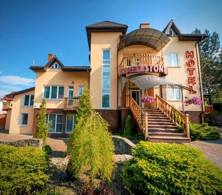 Готель Red Stone Hotel