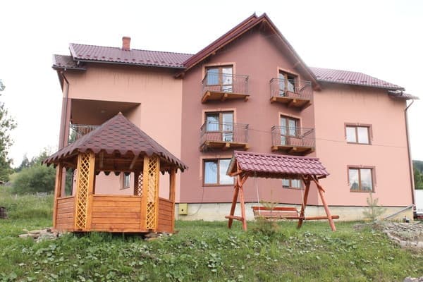 Приватна садиба Дзвін Карпат