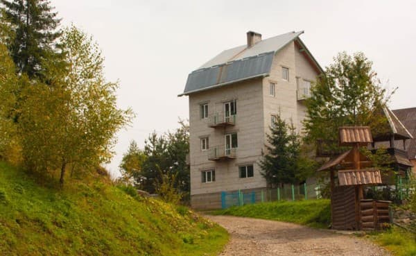 Приватна садиба Коло Друзів