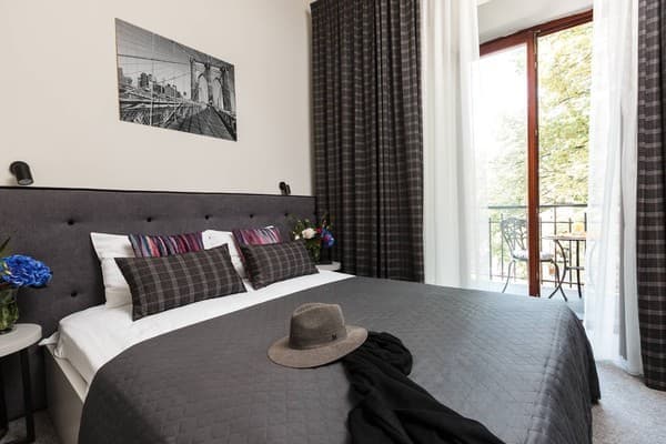 Готель Дерибас