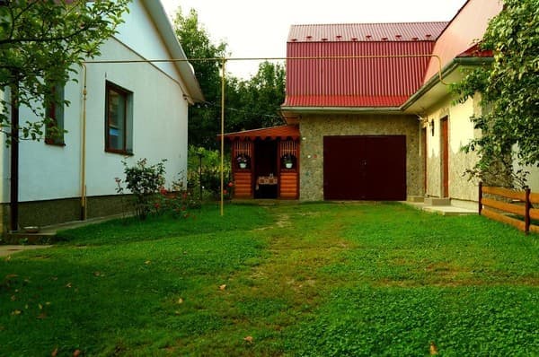 Приватна садиба Мисливський Двір