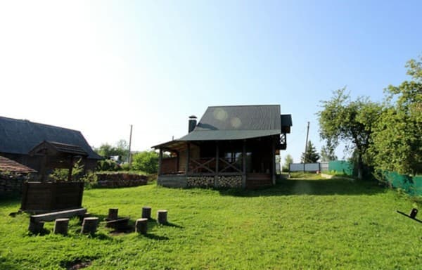 Приватна садиба На березі річки