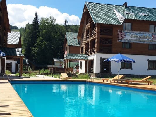 Туристичний комплекс Котеджне містечко Едельвейс Карпати Мигово