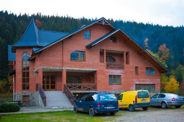 Приватна садиба Гуцульські барви