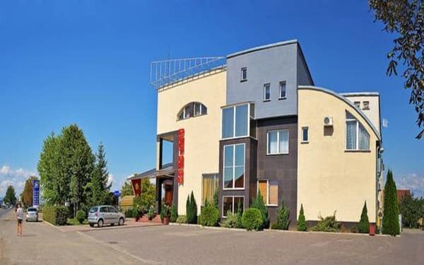 Готельно-ресторанний комплекс Оксана