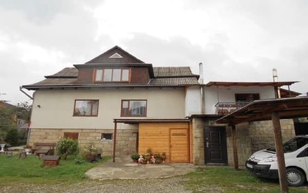 Приватна садиба Три серця