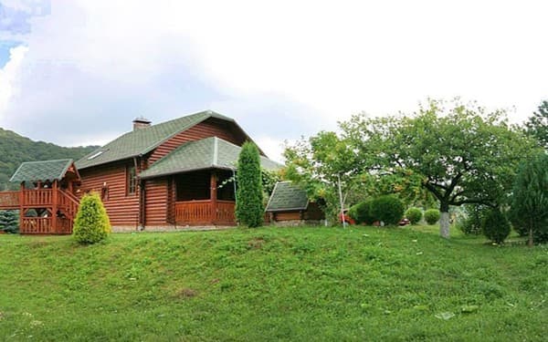 Приватна садиба Царина