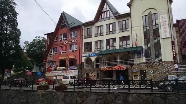 Приватна садиба Коралі