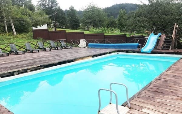 Готель Міжгір'я