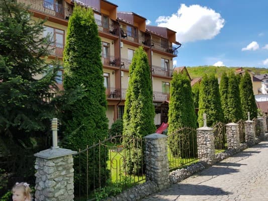 Готель Славутич Закарпаття