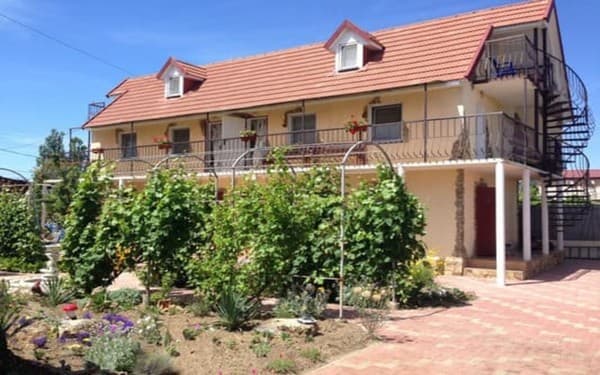 Гостинний двір Наша дача