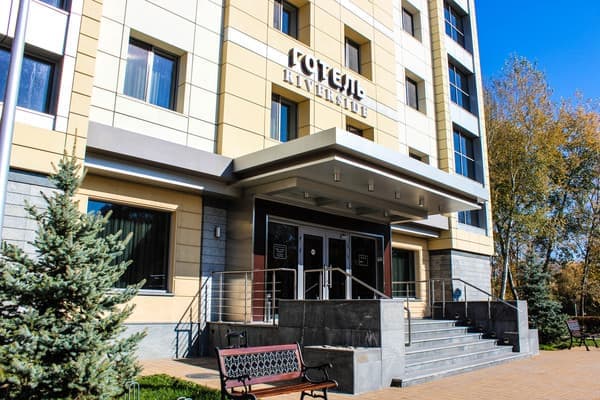 Готель RiverSide