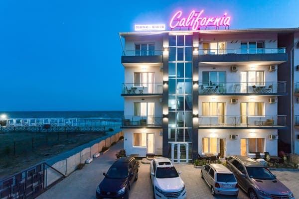 Готель Каліфорнія