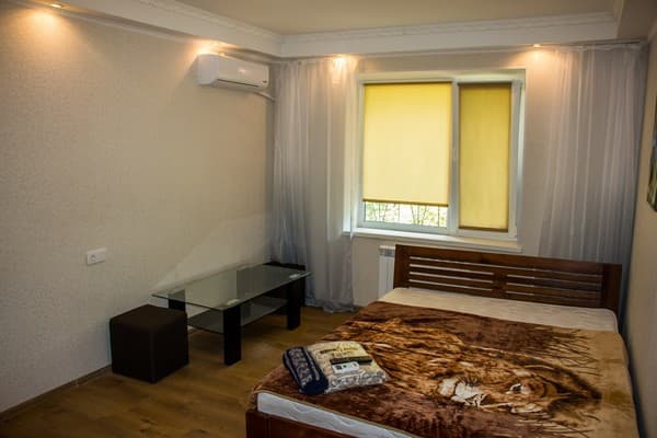 Квартира проспект Героїв Сталінграда 19а