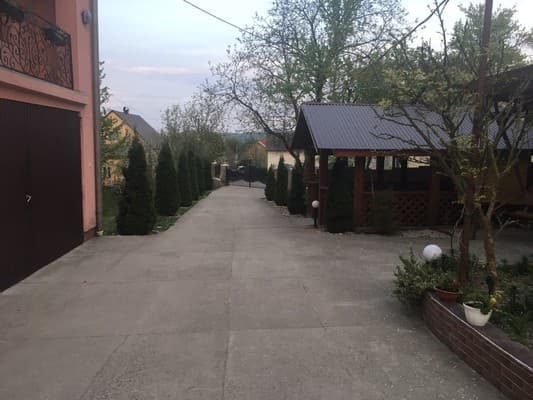 Приватна садиба Велятин