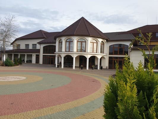 Готельно-ресторанний комплекс Стас