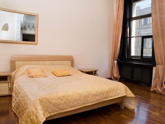 Квартира Центр Апарт-готель вул. Михайлівська