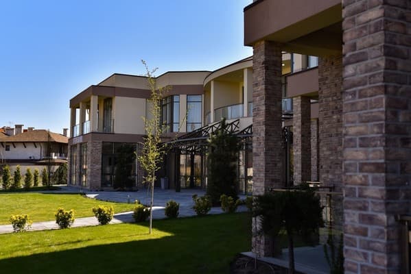 Апарт-готель Corner House