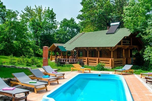 Приватна садиба Родинне гніздо (с. Гармаки)