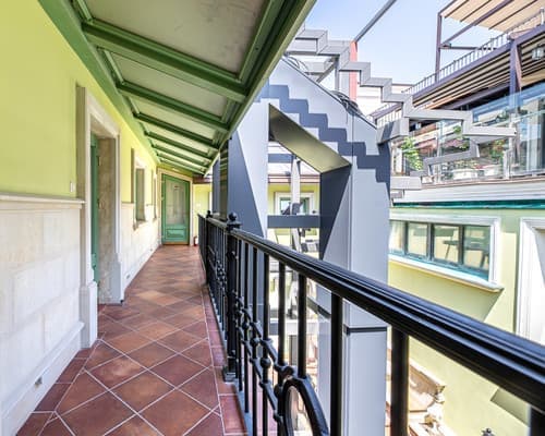 Готель Oysters&Bubbles Gastro Hotel. Rynok square