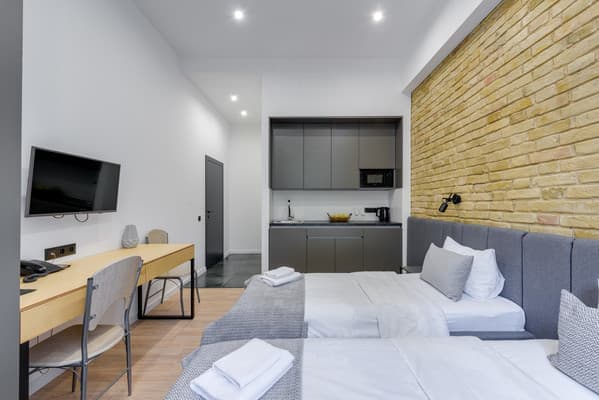 Міні-готель на Кропивницького