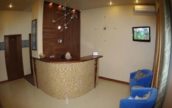 Готель Дарницький