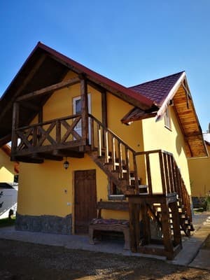 Приватна садиба Лісова перлина