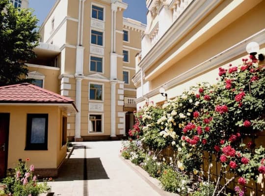 Готель GRAND OTRADA