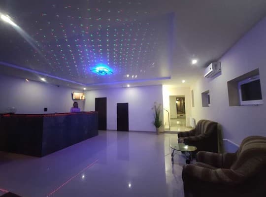 Готель Bloom Hotel