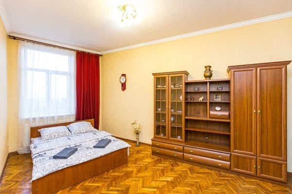 Квартира Oberig біля ринку Добробут, на вул.Пильникарська 10