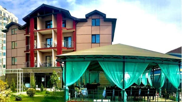 Готельно-ресторанний комплекс Biruza Club