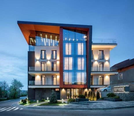 Готель Raymond