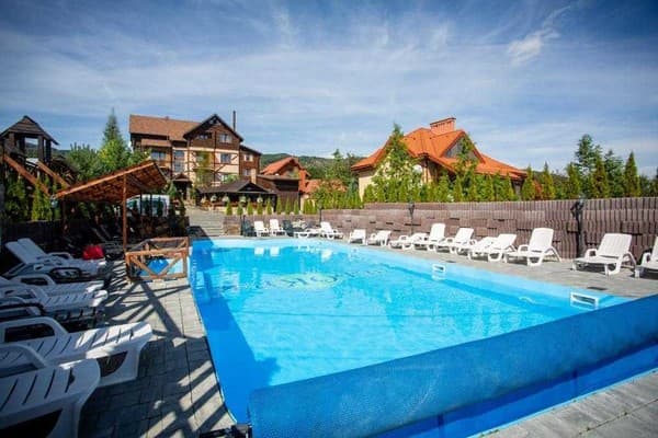 Приватна садиба Небокрай