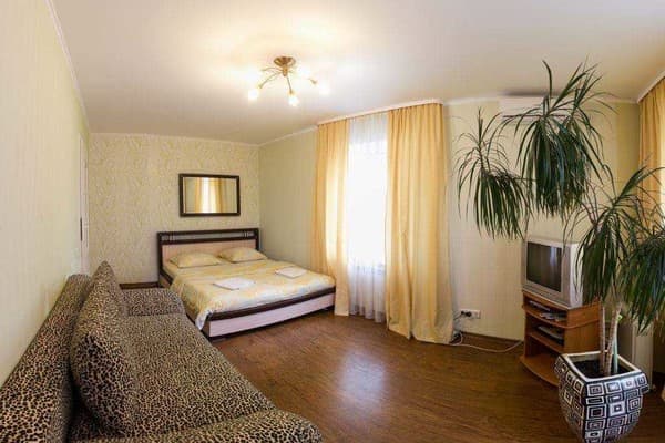 Квартира Біля метро поруч з центром