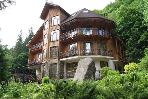 Готель Дикий мед