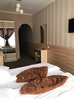 Хостел Іскра