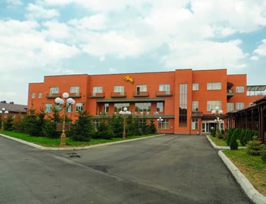 Готельно-ресторанний комплекс Parade Allure