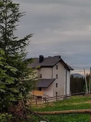 Готель Буков'ян