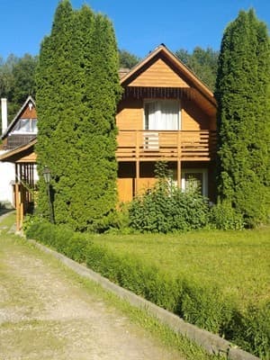 Приватна садиба Під Скелею