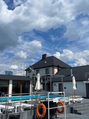 Готель Bubbles