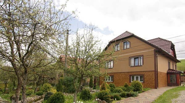 Приватна садиба Гостинний двір