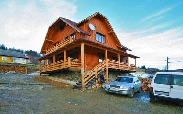 Приватна садиба Олександр