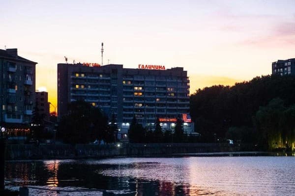 Готель Галичина
