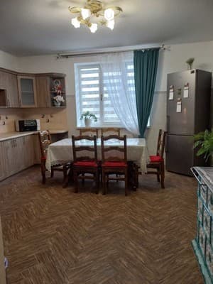 Приватна садиба Роня