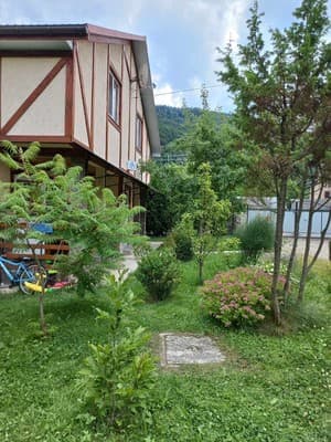 Котедж Біля ставка