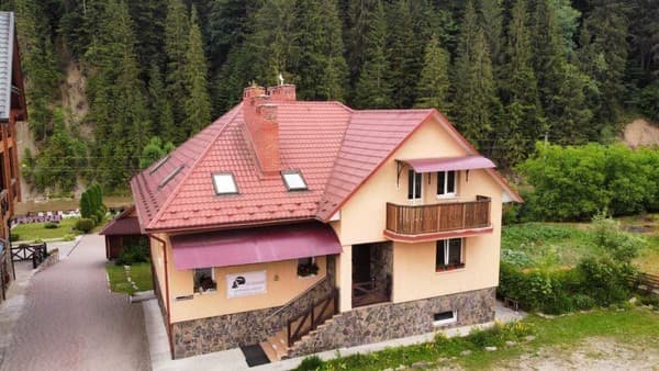 Приватна садиба У братів