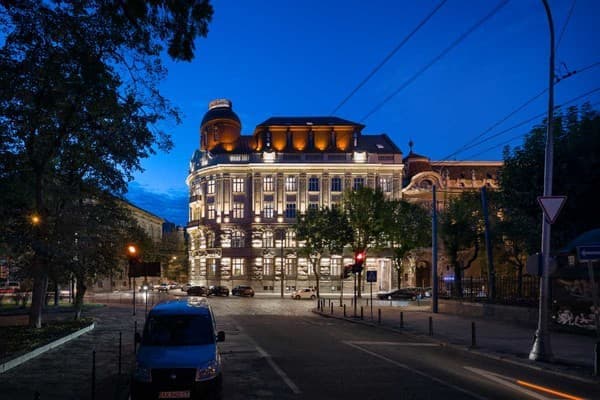 Готель BANKHOTEL art-congress hall