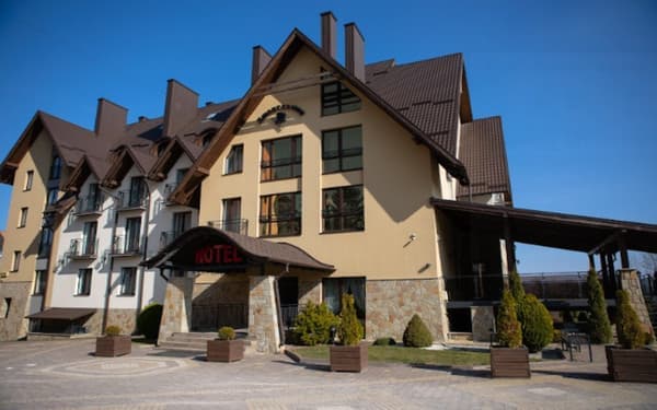 Готельно-ресторанний комплекс ДжентльМен