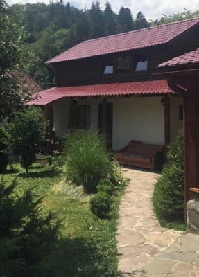 Приватна садиба Під Буковиною