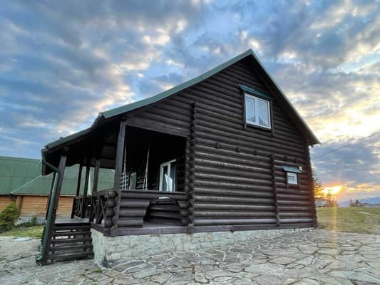 Приватна садиба Квітуча гора